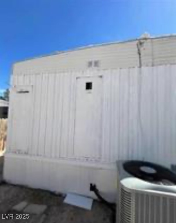 5580 East Carey Avenue Property Photo 2