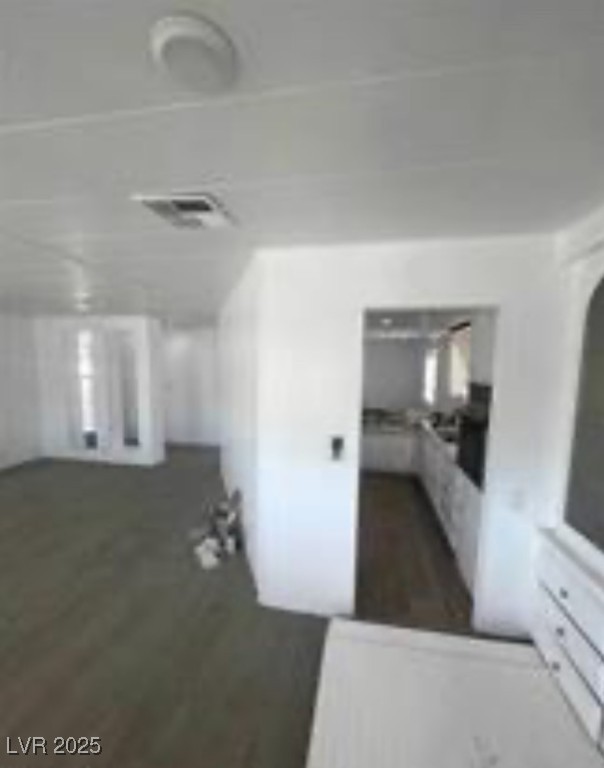 5580 East Carey Avenue Property Photo 4