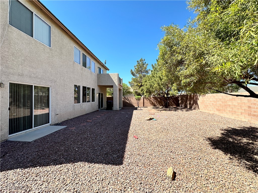 1724 Flores Lane 0 Property Photo 10