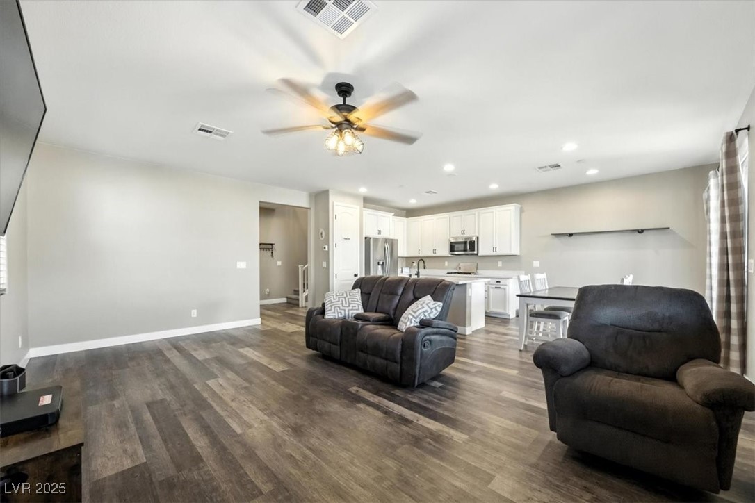 6308 Gulf Waters Street Property Photo 11