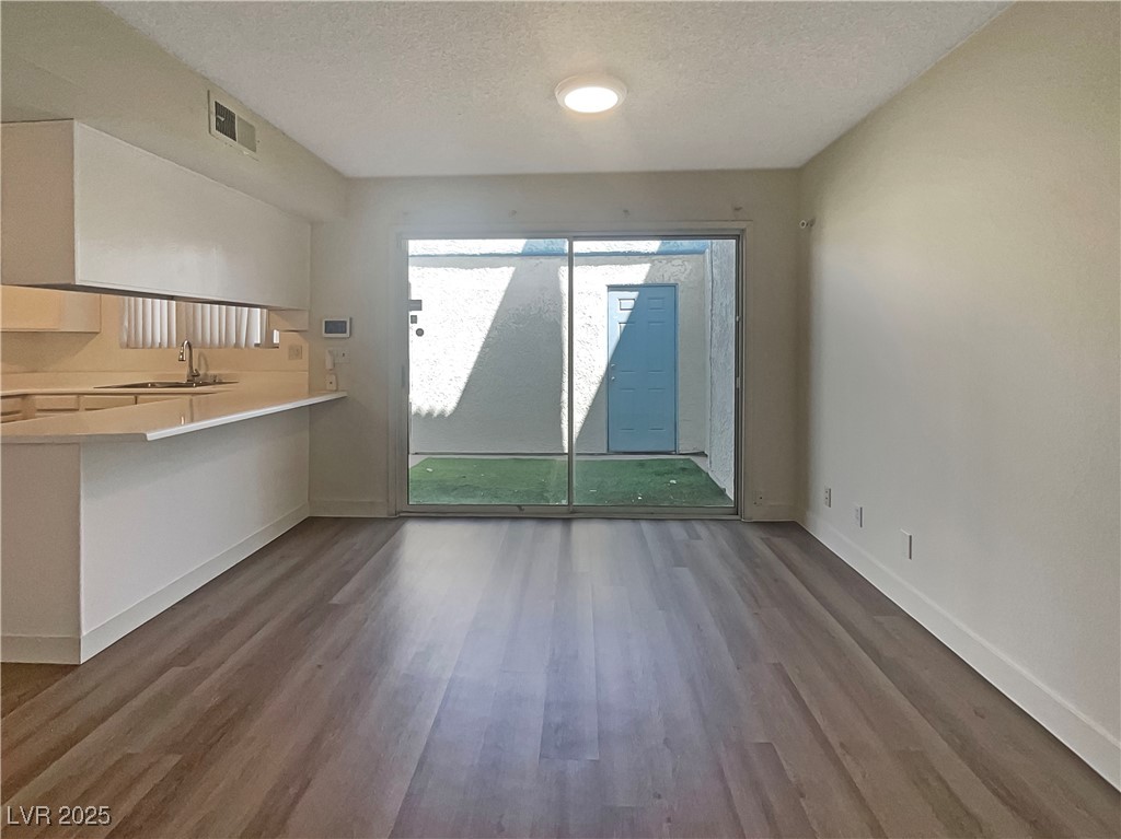 5383 Mountain Vista Street 20 Property Photo 10
