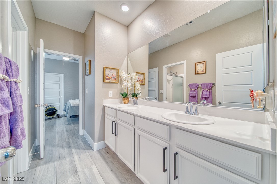 4680 Peppertree Street Property Photo 6