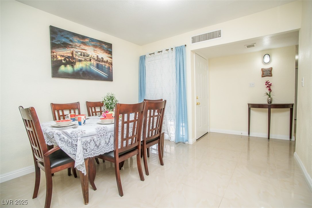 301 Falcon Lane Property Photo 10