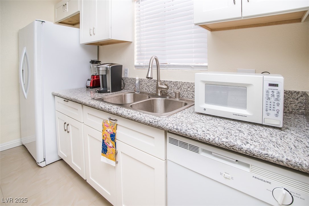 301 Falcon Lane Property Photo 14