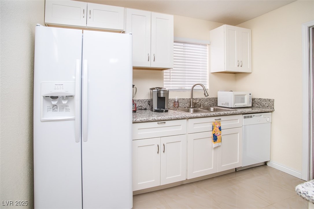 301 Falcon Lane Property Photo 15