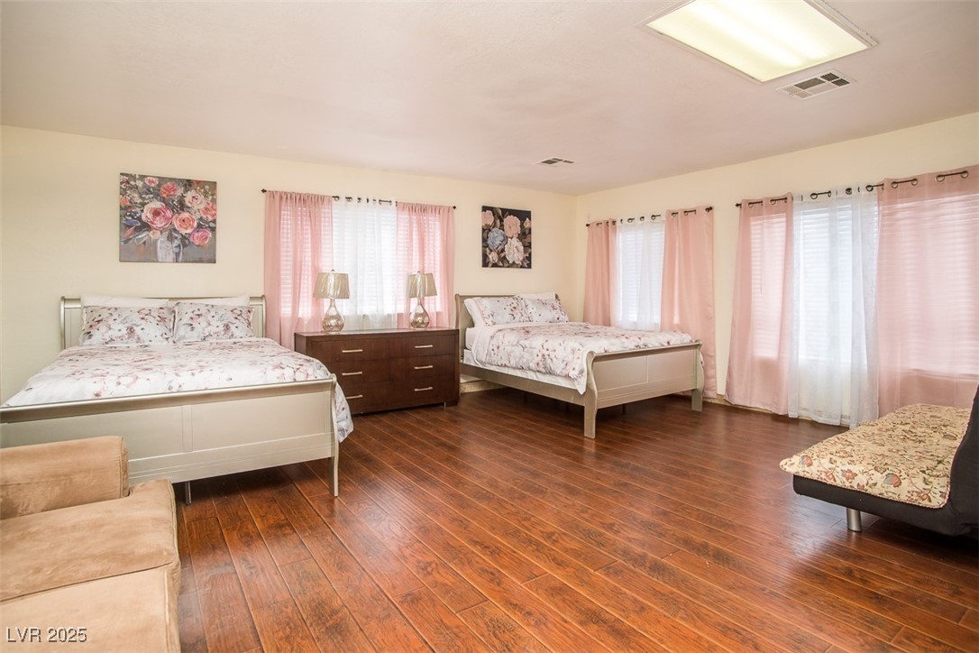 301 Falcon Lane Property Photo 16