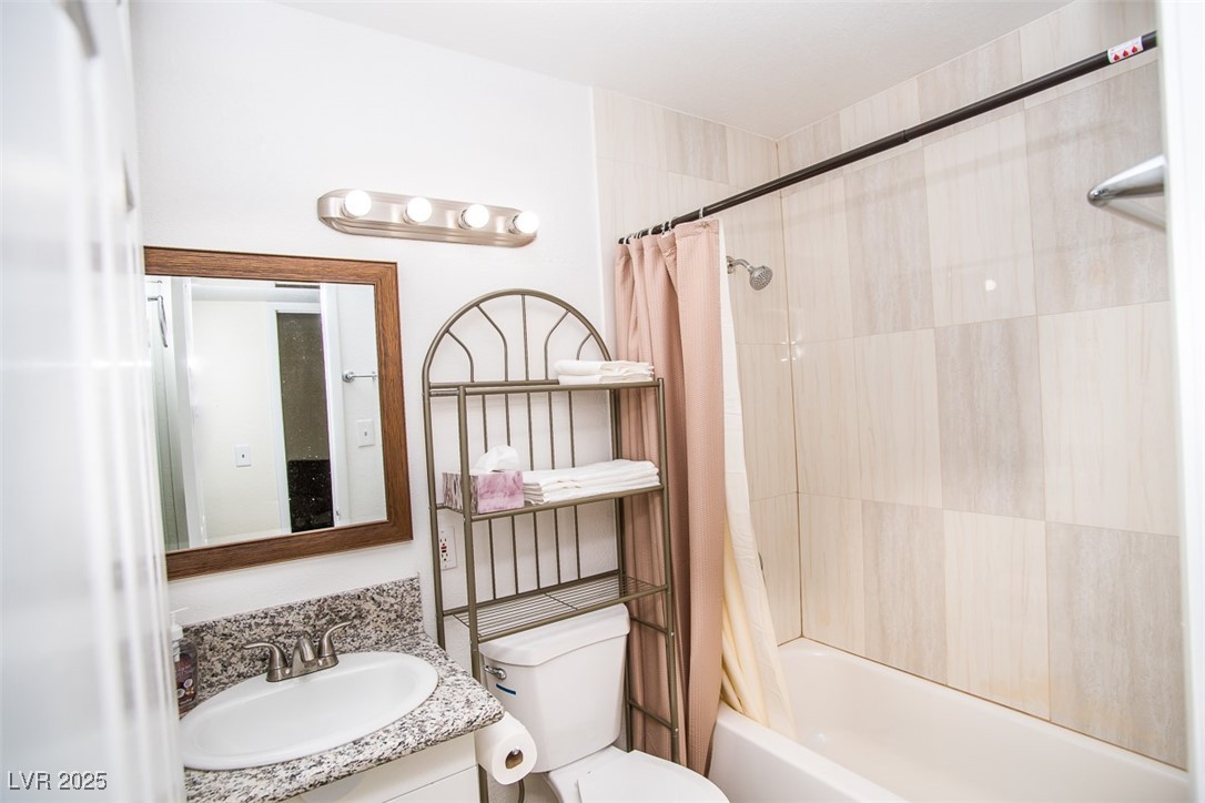 301 Falcon Lane Property Photo 18