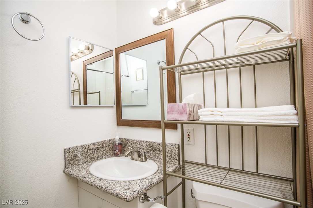 301 Falcon Lane Property Photo 35