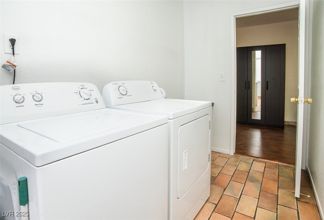 301 Falcon Lane Property Photo 38