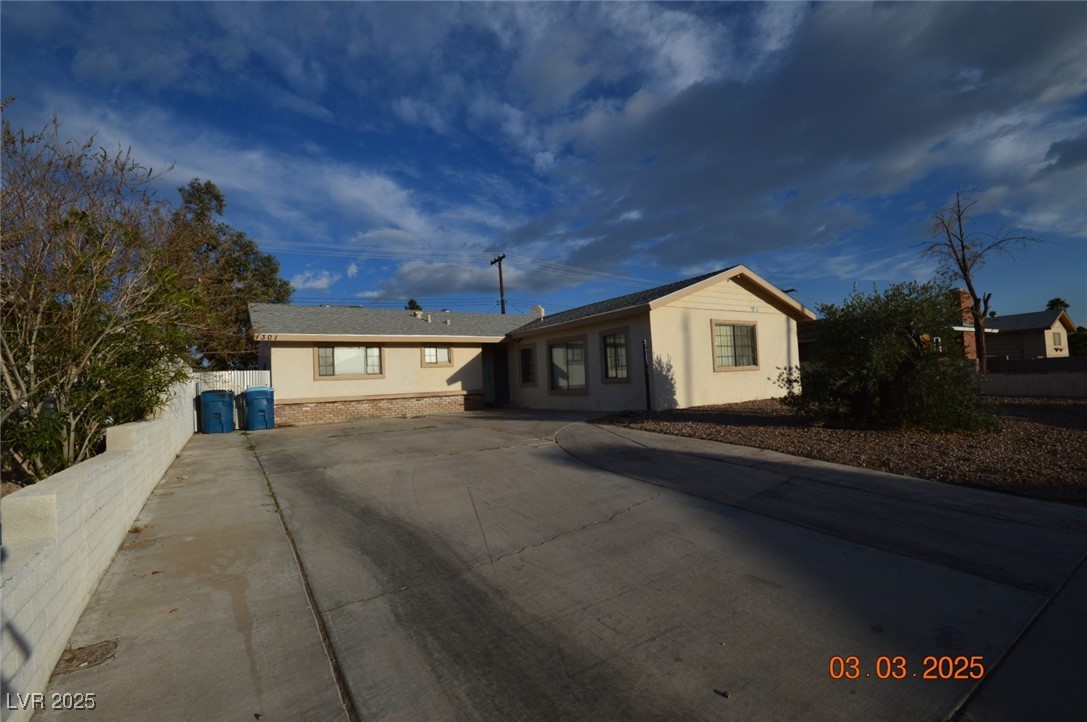 301 Falcon Lane Property Photo 39