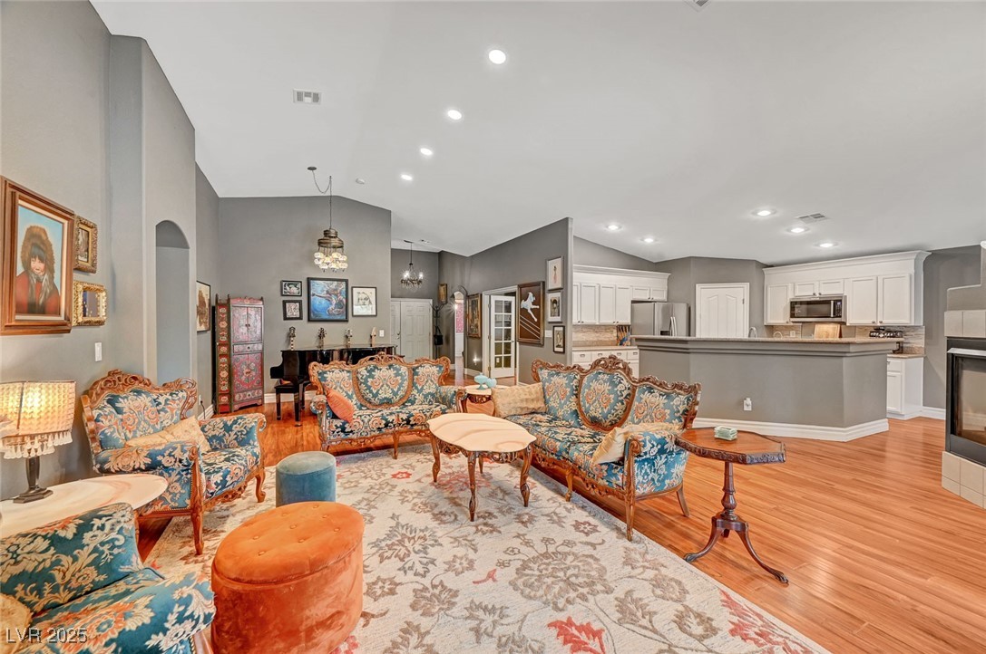 3723 Robin Knot Court Property Photo 1