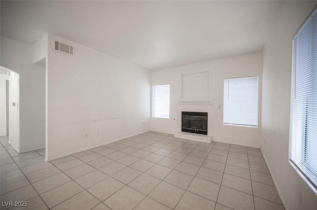 1704 North Jones Boulevard Property Photo 4
