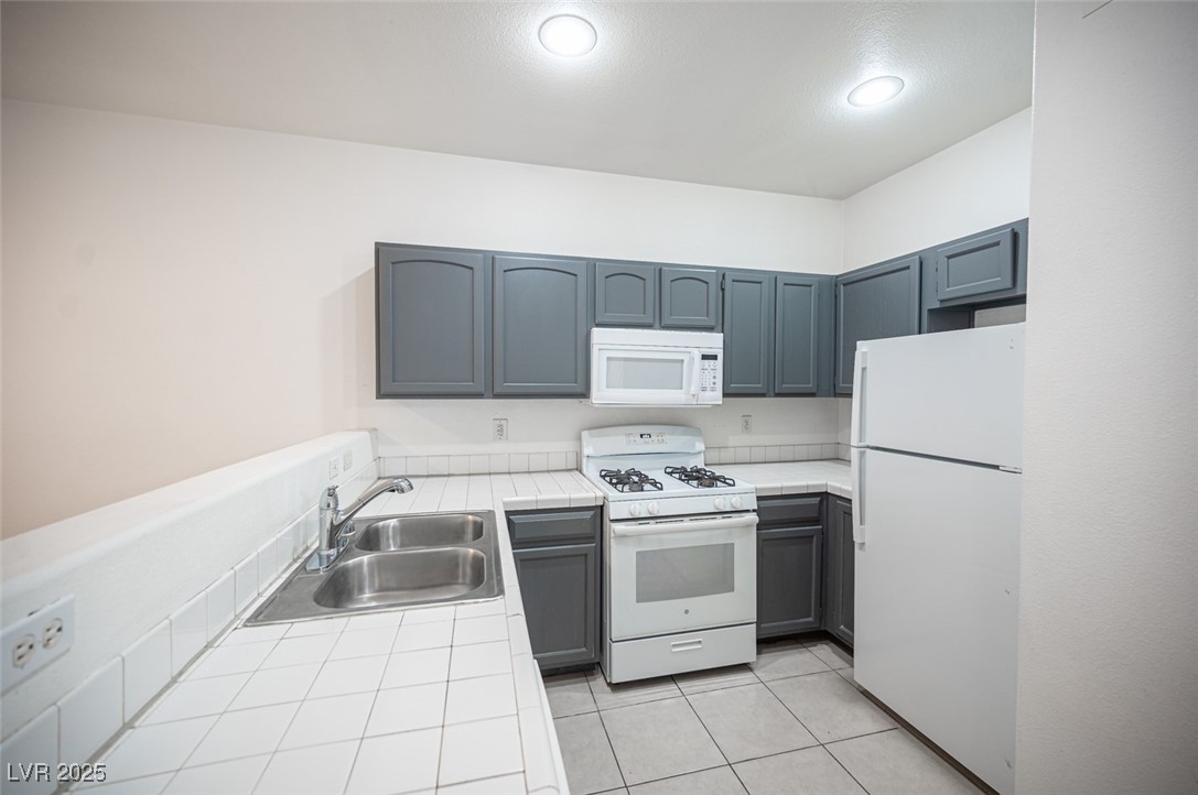 1704 North Jones Boulevard Property Photo 13