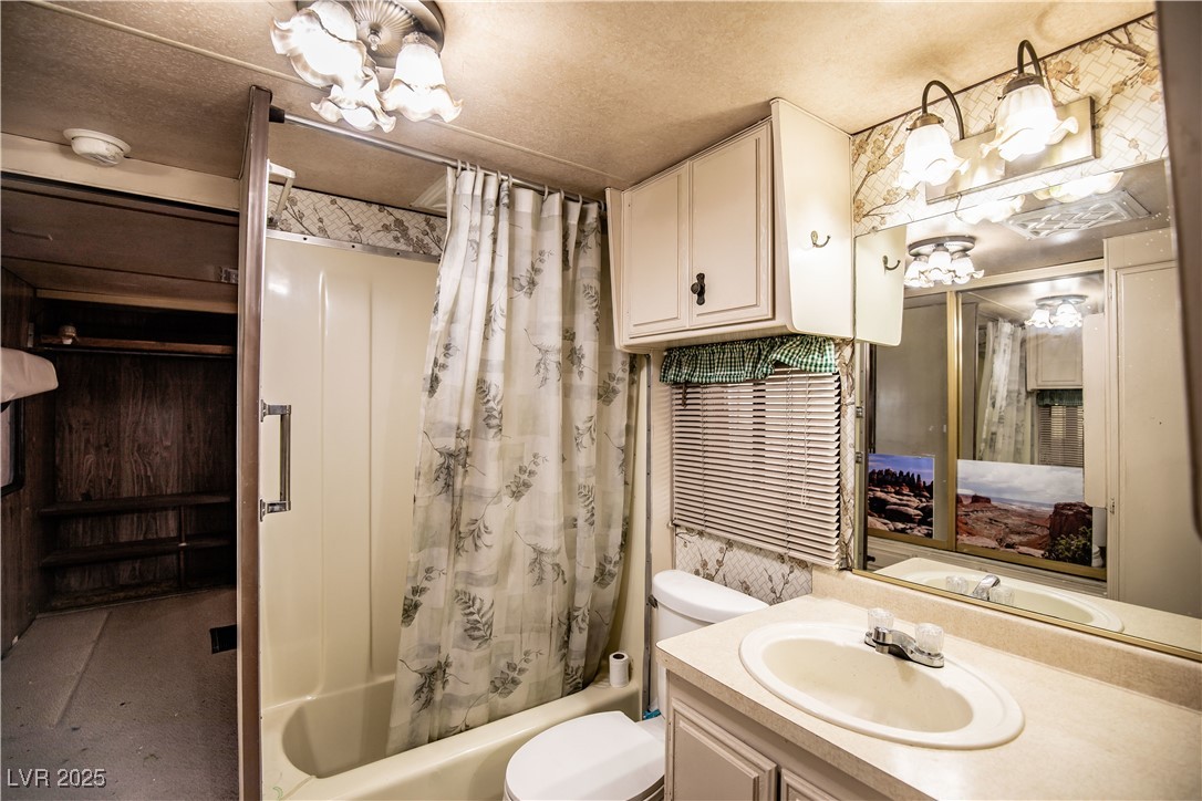257 Shoshone Lane Property Photo 13