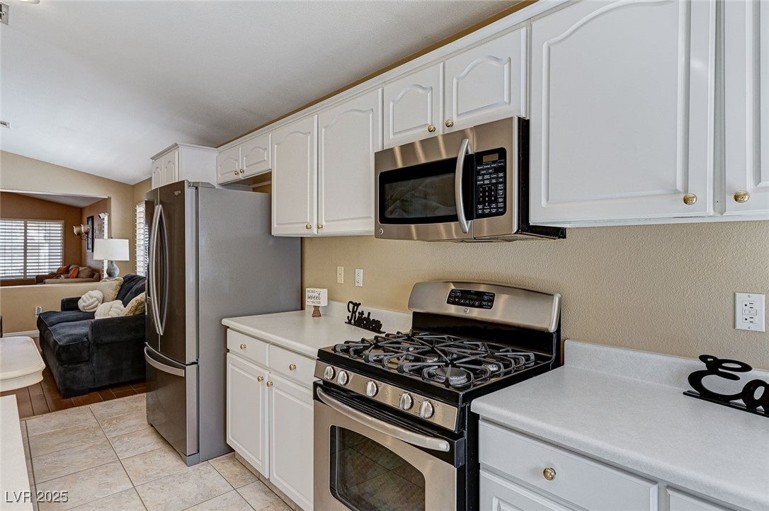 280 Pear Meadow Street Property Photo 13