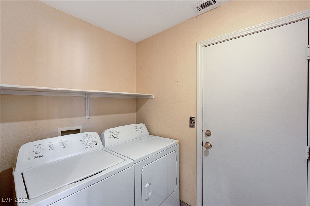 280 Pear Meadow Street Property Photo 15