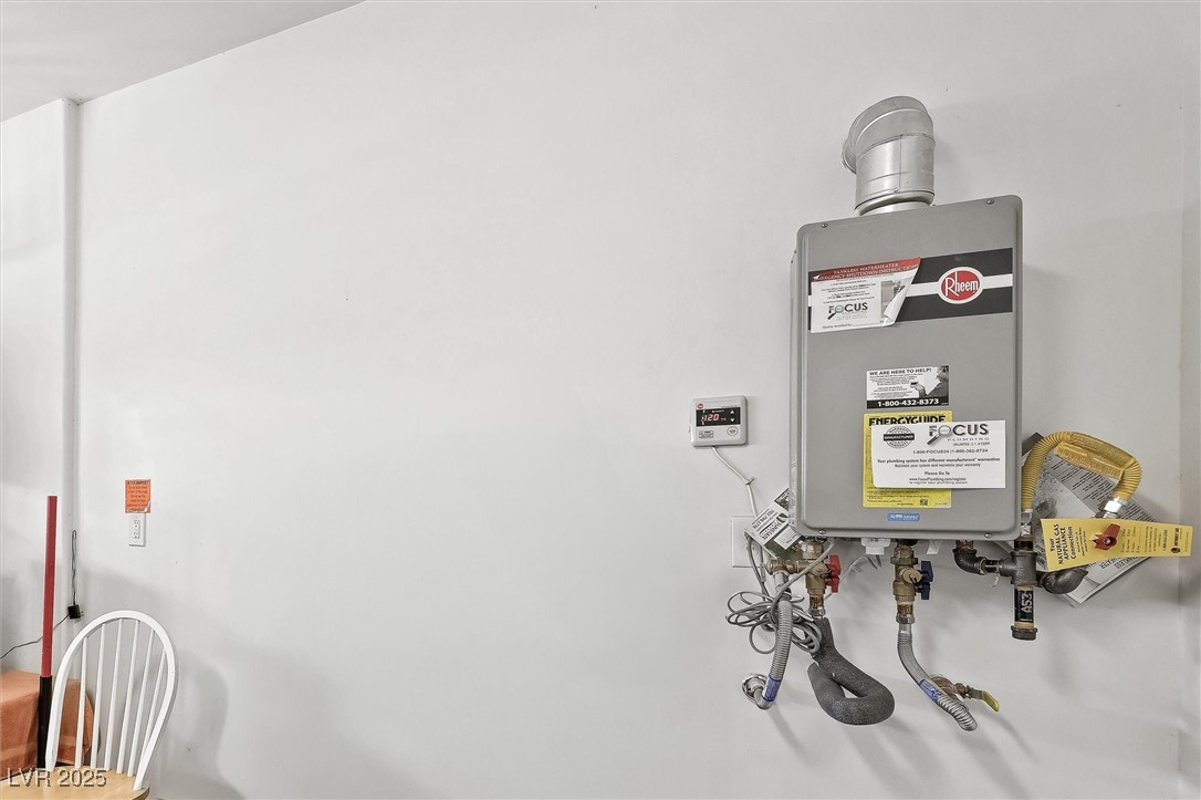 984 Brilliant Meadow Avenue Property Photo 10