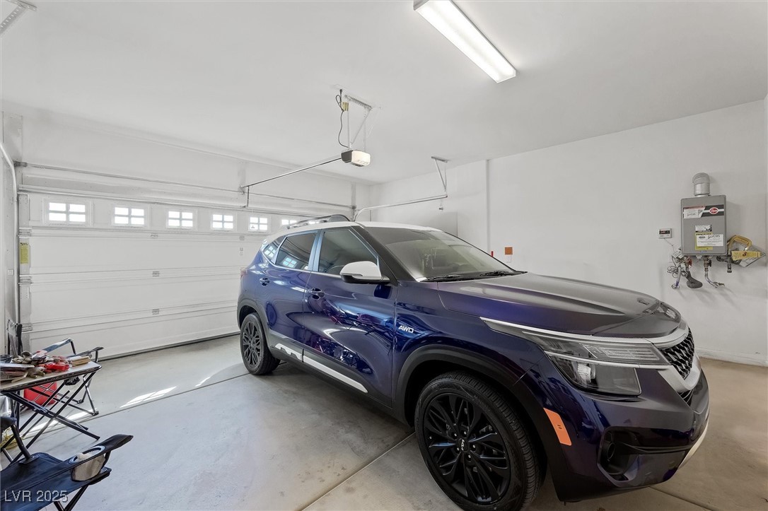 984 Brilliant Meadow Avenue Property Photo 11