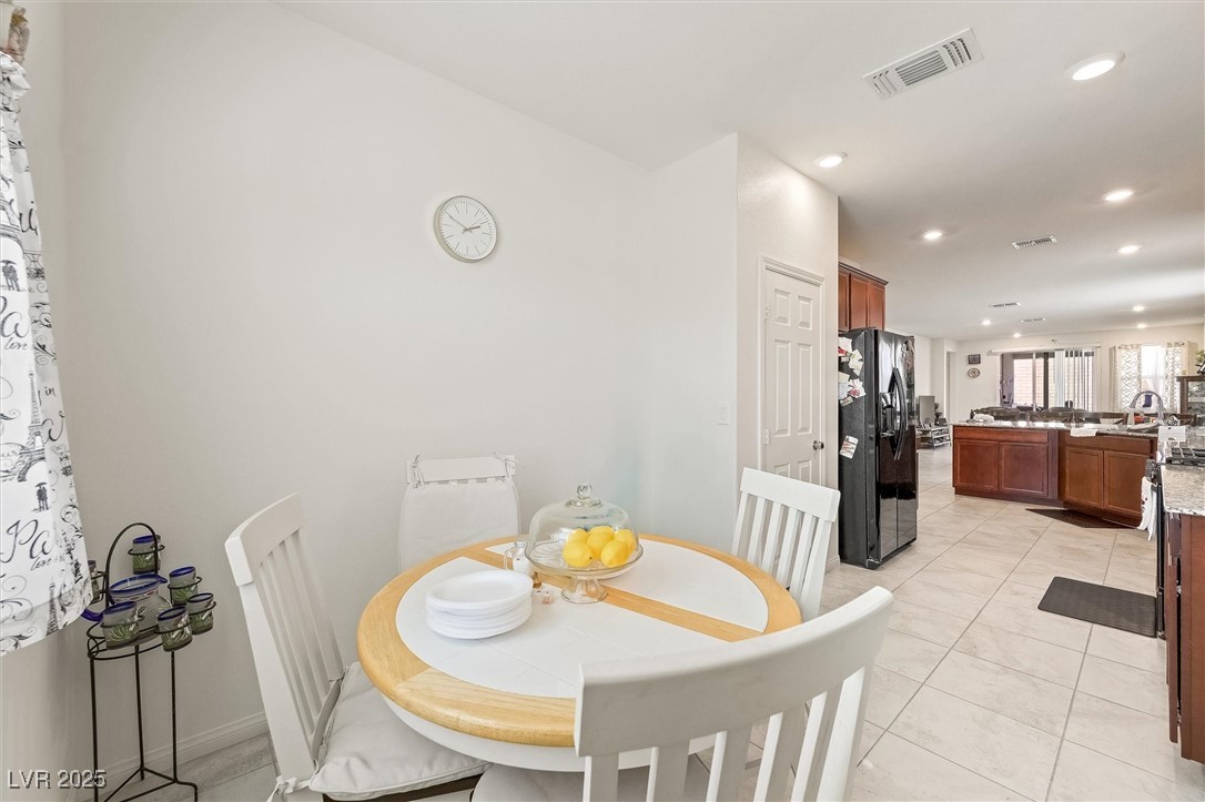 984 Brilliant Meadow Avenue Property Photo 25