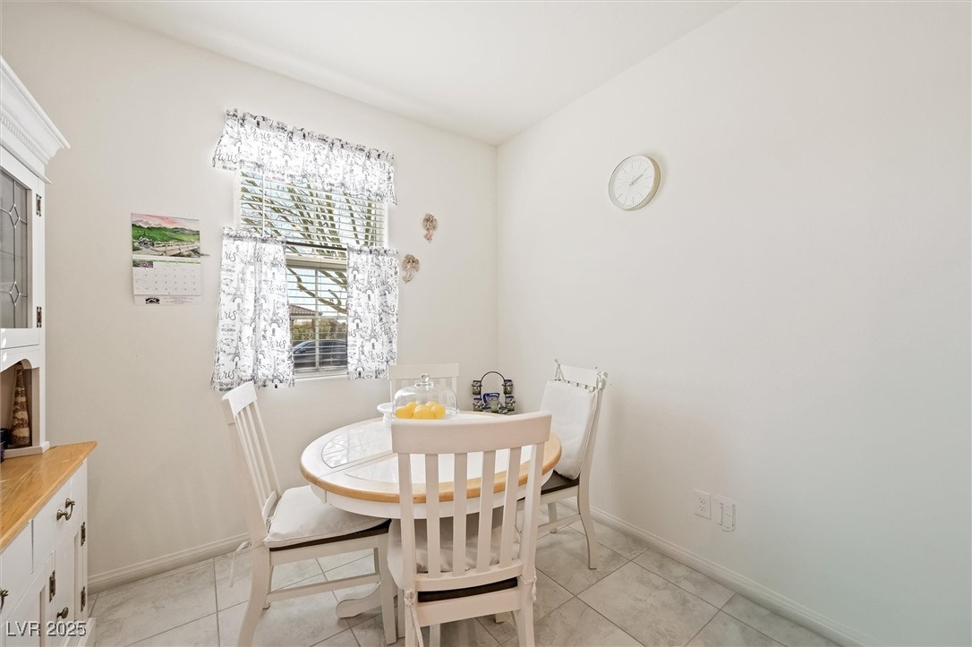 984 Brilliant Meadow Avenue Property Photo 26