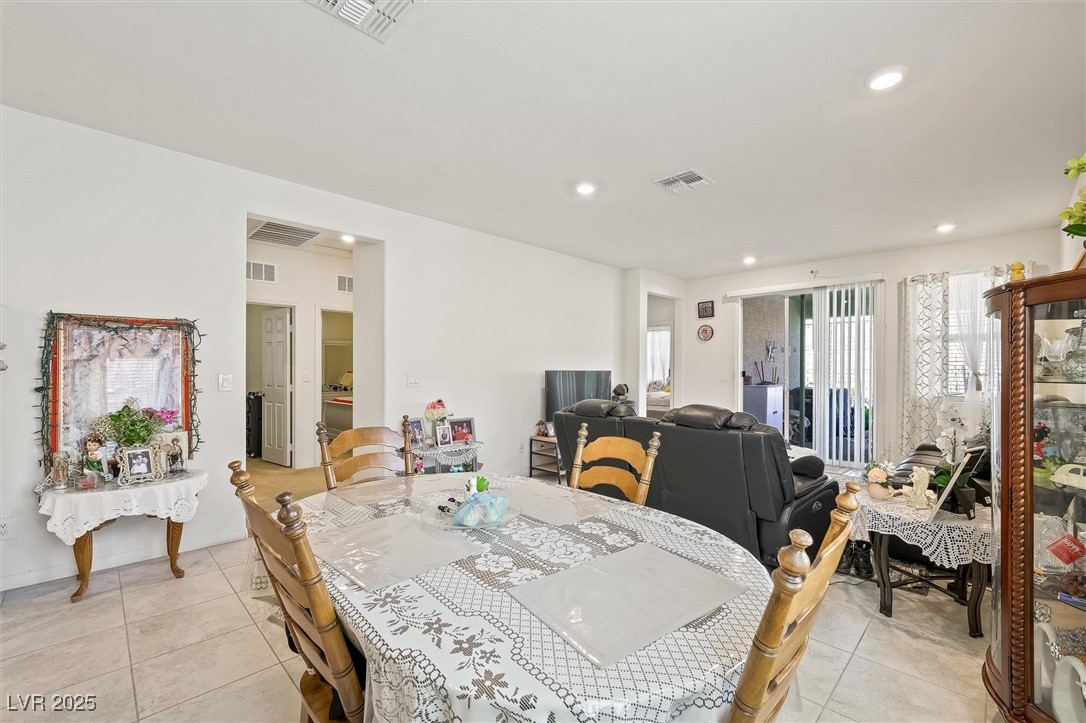 984 Brilliant Meadow Avenue Property Photo 34