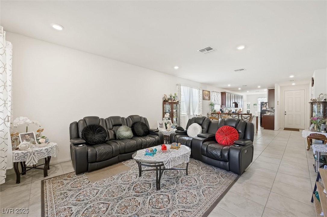 984 Brilliant Meadow Avenue Property Photo 37