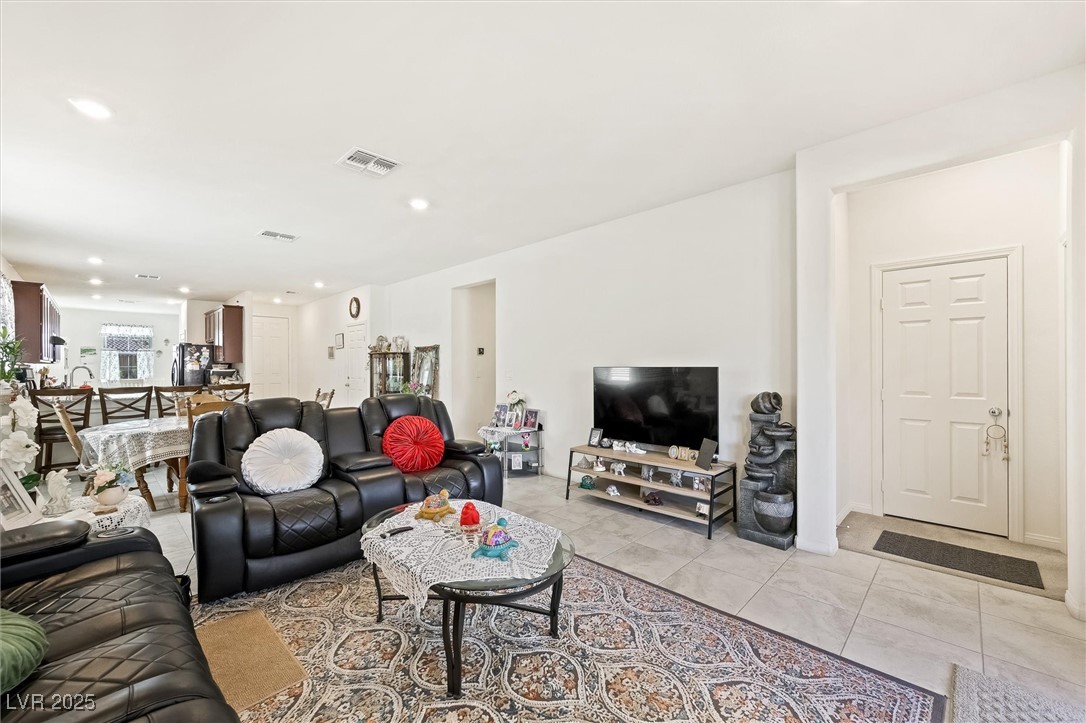 984 Brilliant Meadow Avenue Property Photo 38