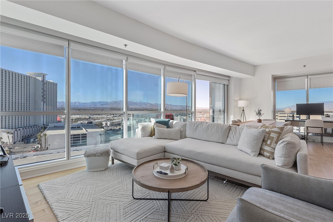 2700 Las Vegas Boulevard 1202 Property Photo 1