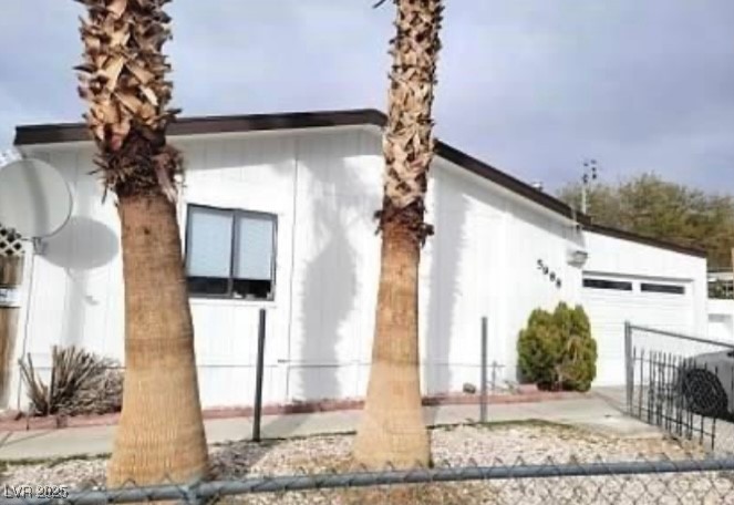 5988 Castlemont Avenue Property Photo 2