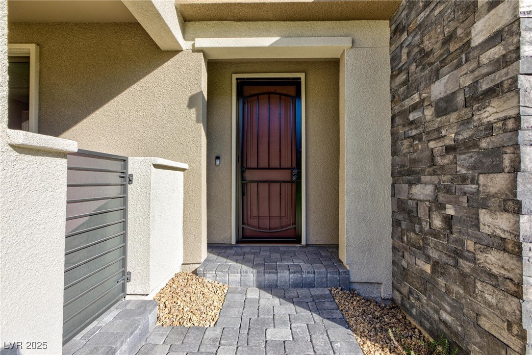 11439 Peak Landing Avenue Property Photo 3