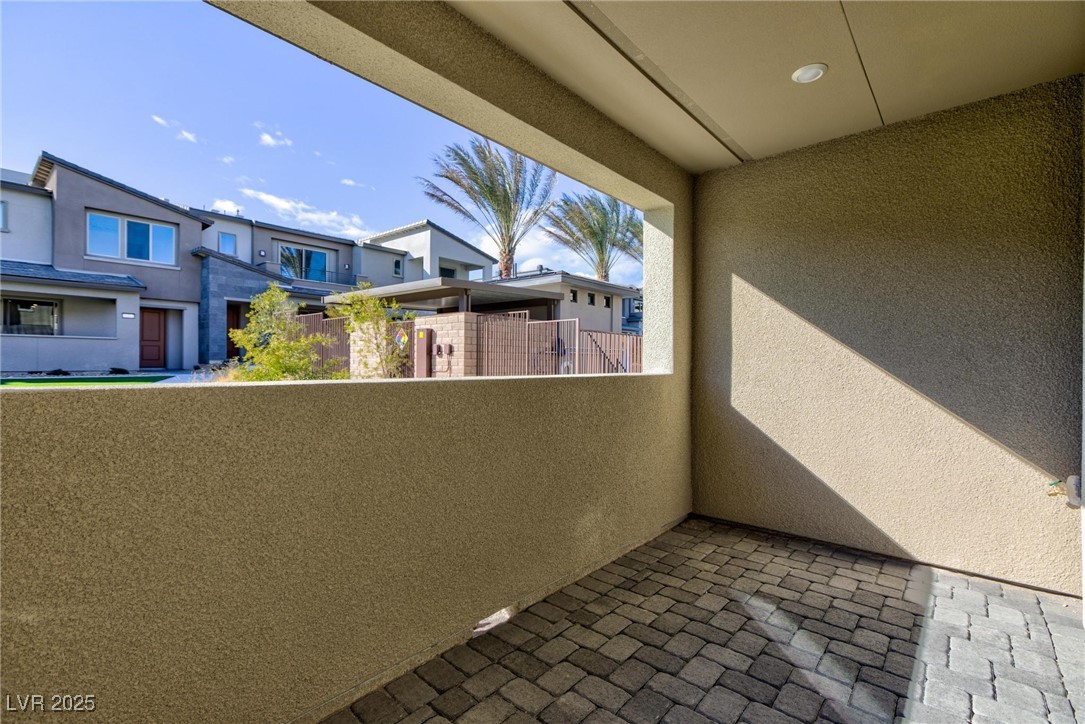 11439 Peak Landing Avenue Property Photo 4