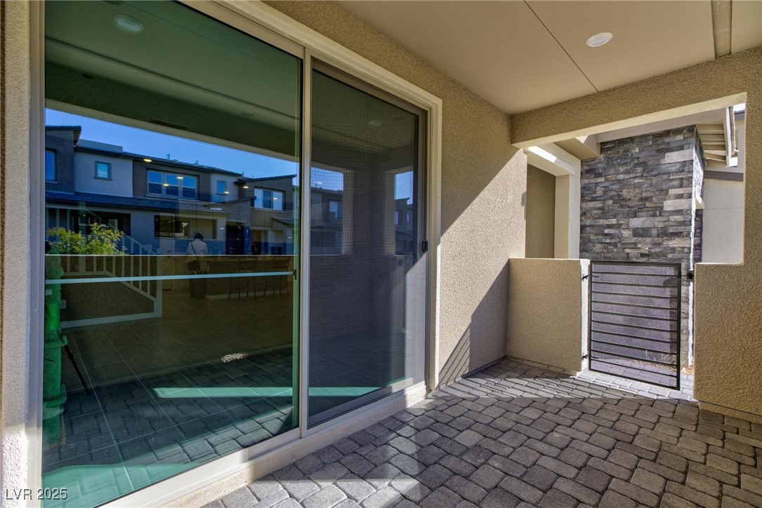 11439 Peak Landing Avenue Property Photo 5