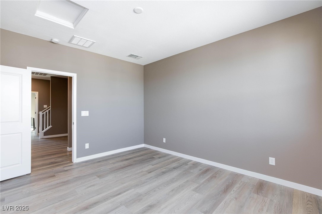 11439 Peak Landing Avenue Property Photo 17
