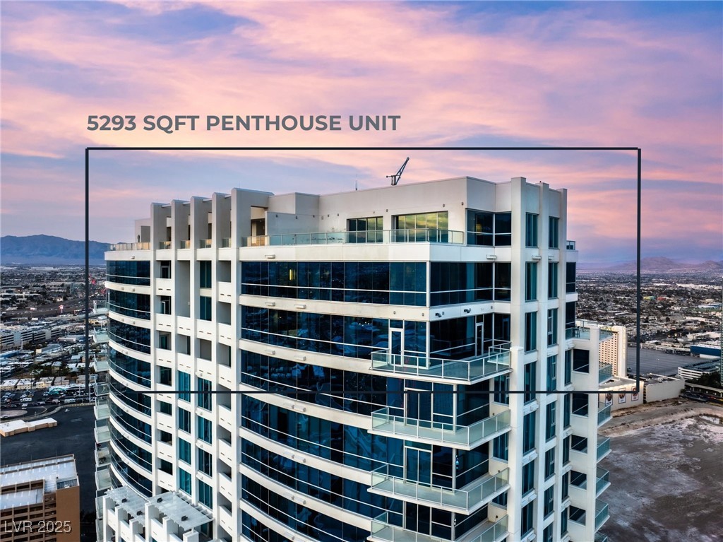 2700 Las Vegas Boulevard 4306 Property Photo