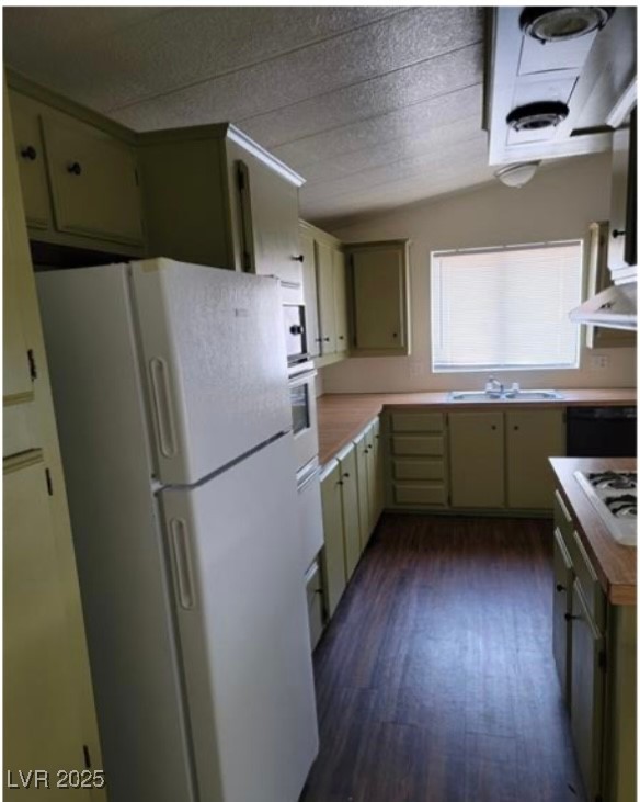 3231 Comitan Lane Property Photo 4