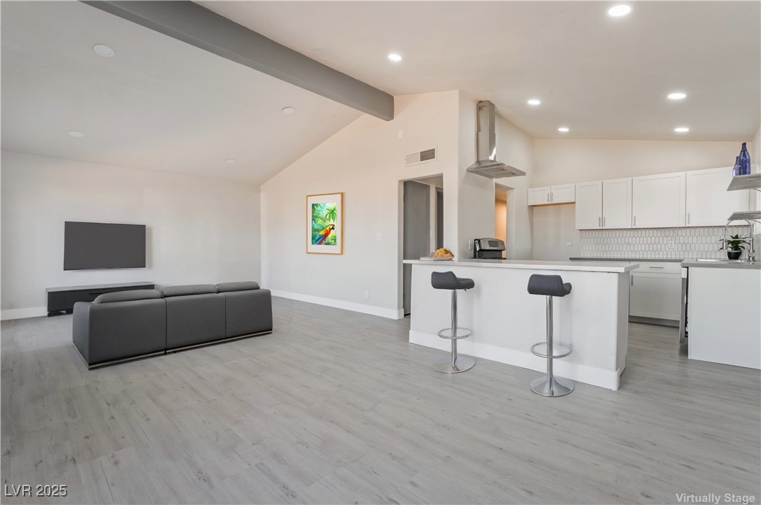 1720 Hassett Avenue Property Photo