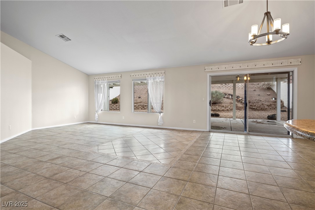 845 Holly Lake Way Property Photo 8