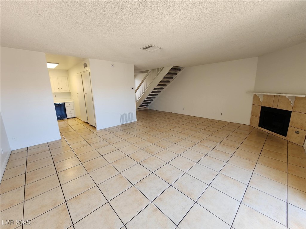 2551 Paradise Village Way Property Photo 8