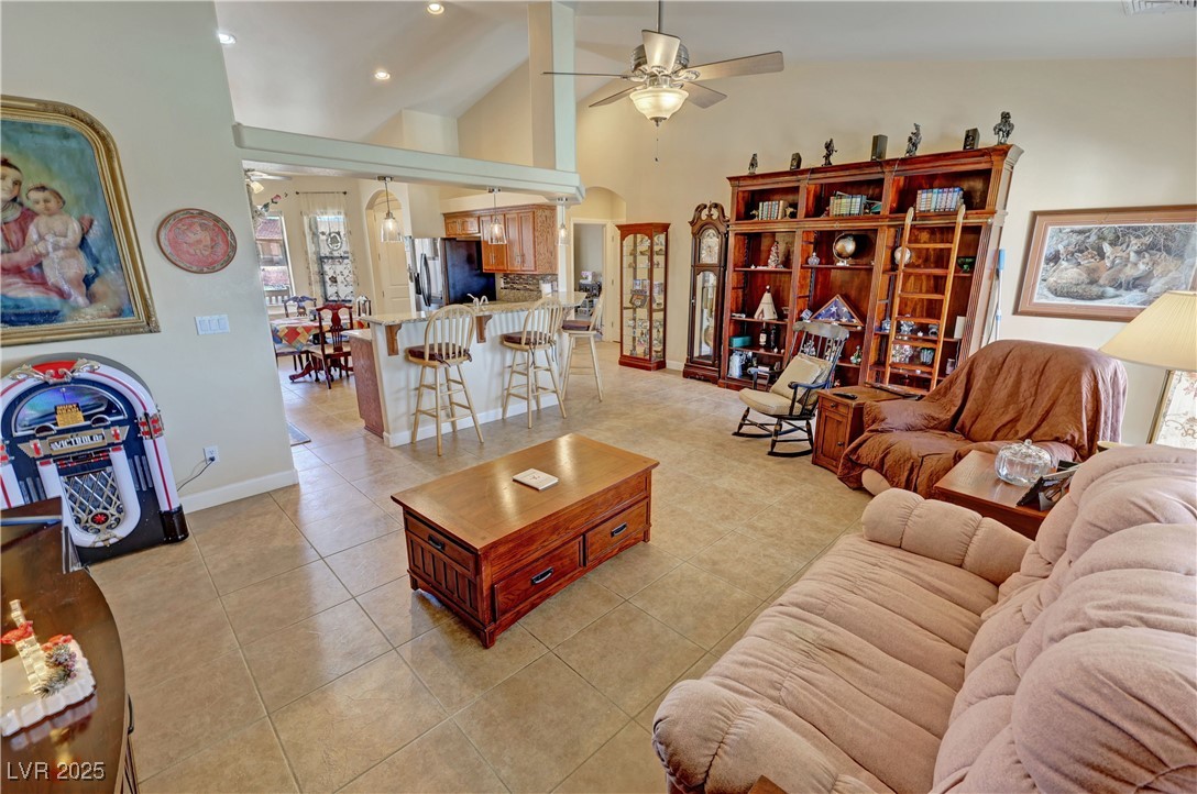 2300 South Washoe Avenue Property Photo 7