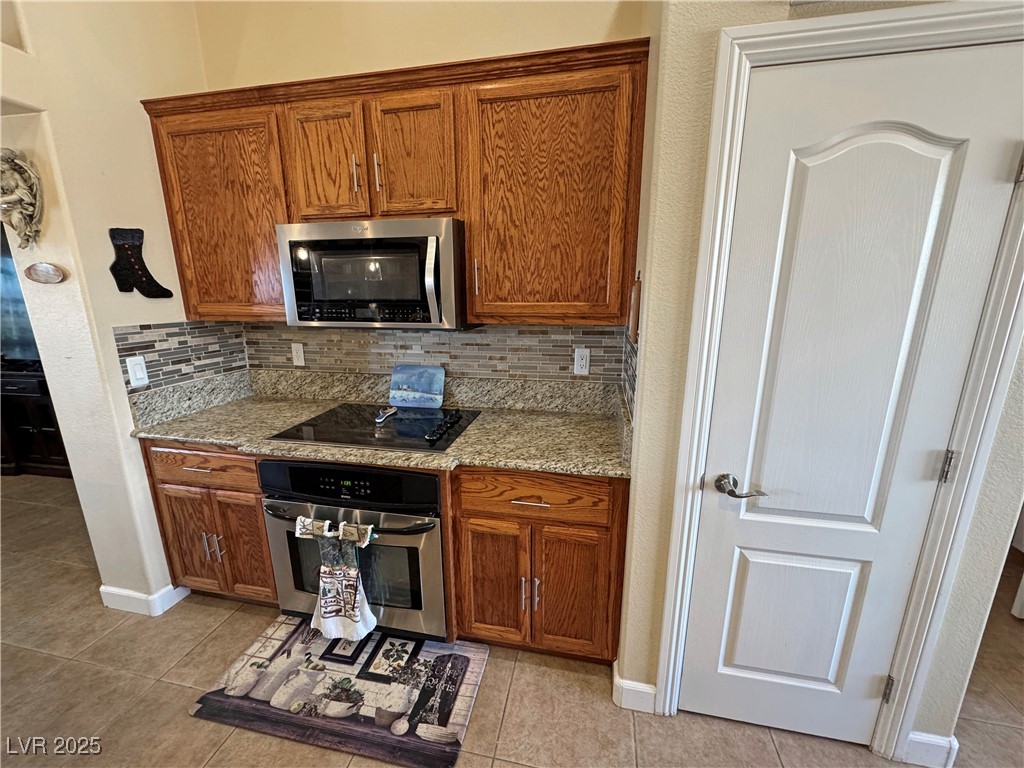 2300 South Washoe Avenue Property Photo 17
