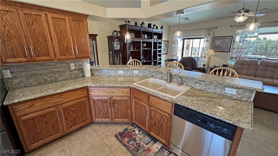 2300 South Washoe Avenue Property Photo 21