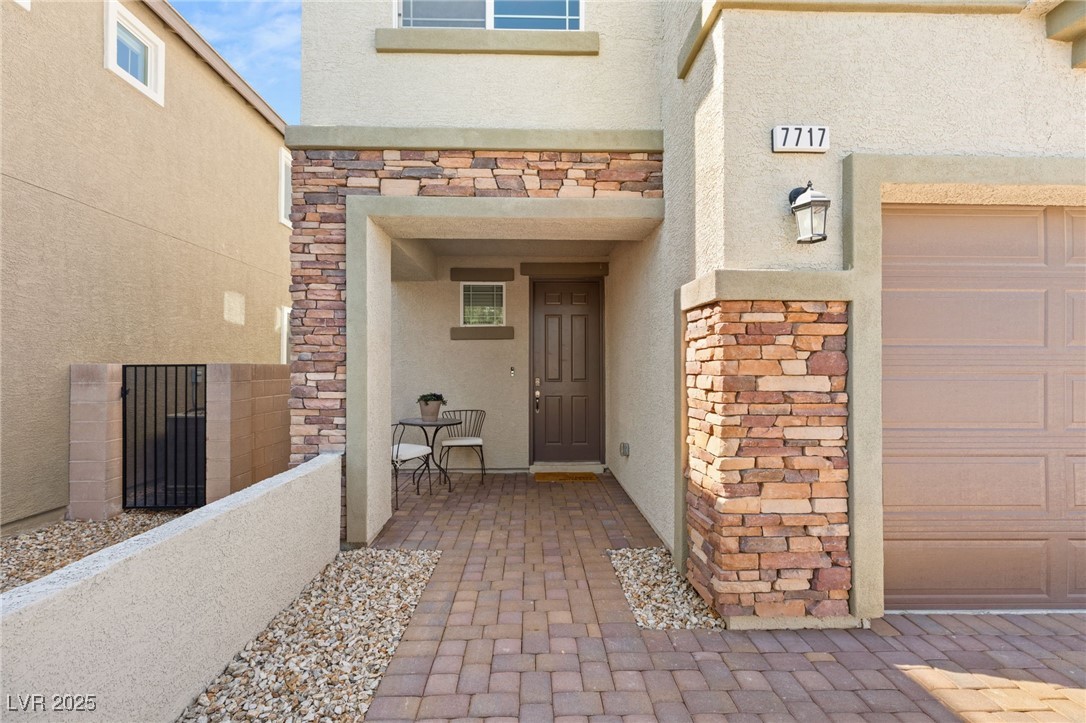 7717 Rosebark Cliffs Street Property Photo 6