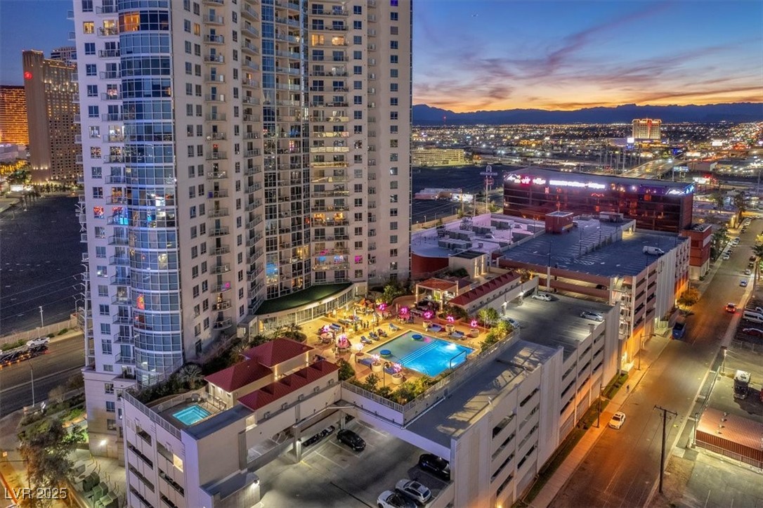 200 West Sahara Avenue 801 Property Photo 9