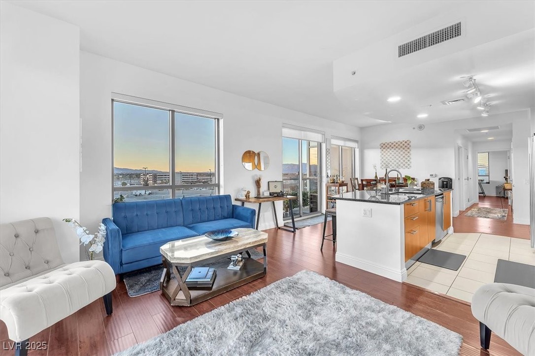 200 West Sahara Avenue 801 Property Photo 21