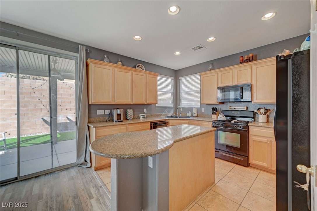 9180 Wine Cellar Avenue Property Photo 2