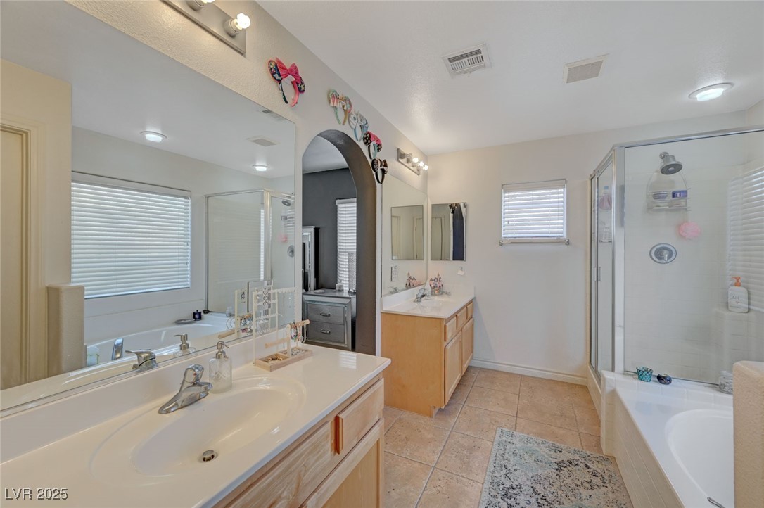 9180 Wine Cellar Avenue Property Photo 4