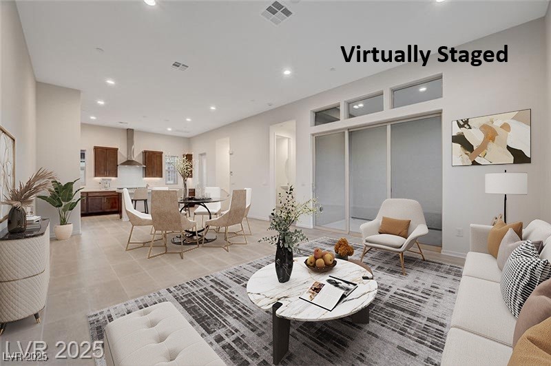 654 Spotted Falcon Street Property Photo 2