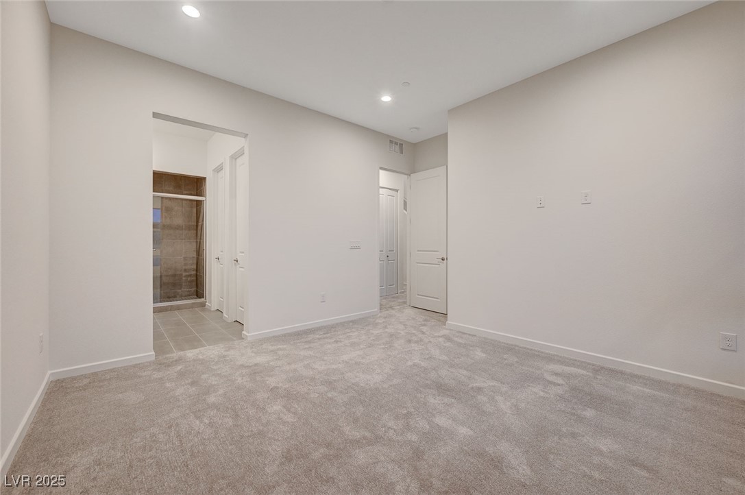 654 Spotted Falcon Street Property Photo 31