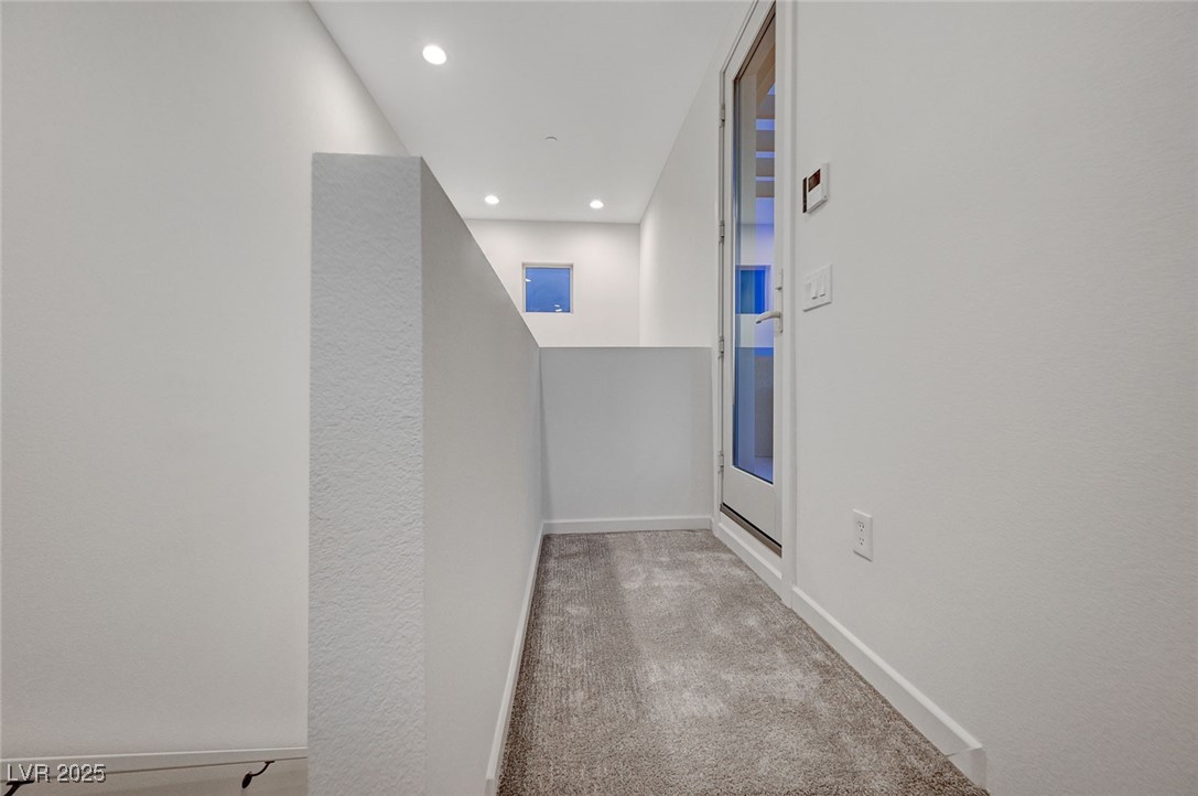 654 Spotted Falcon Street Property Photo 44