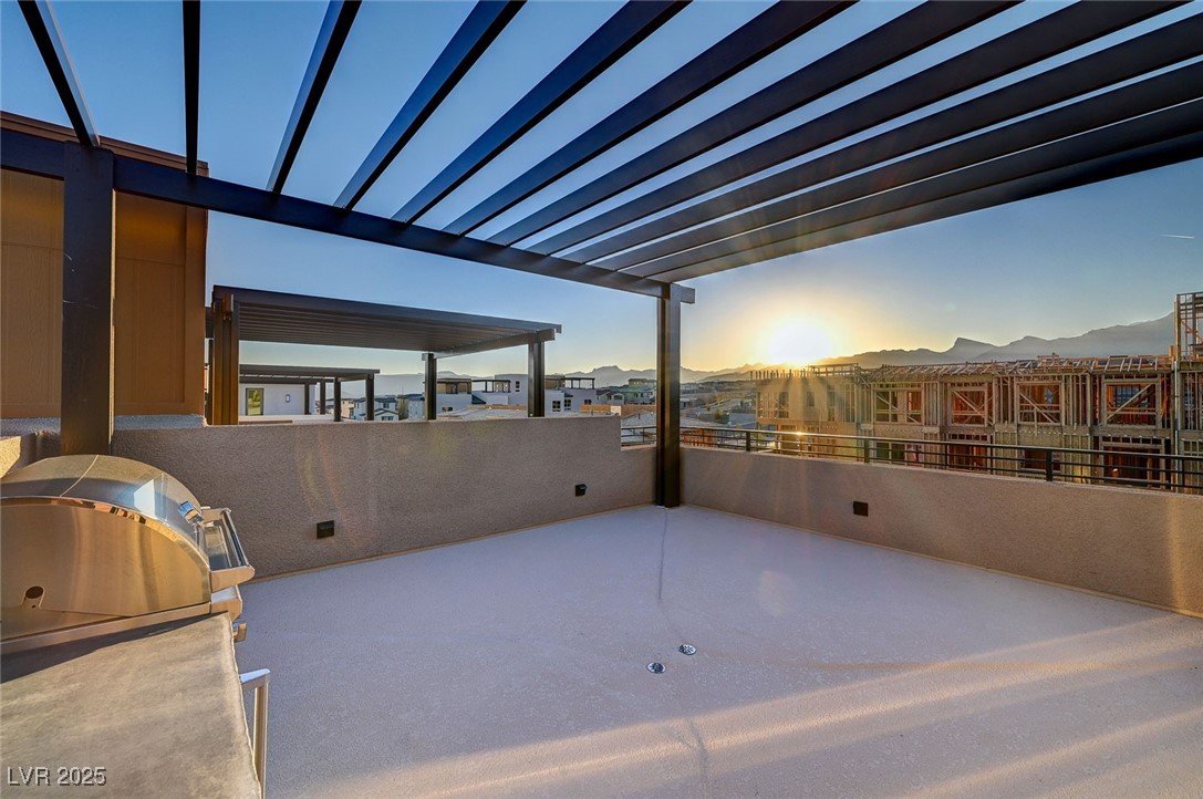654 Spotted Falcon Street Property Photo 49